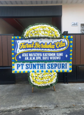 Papan Bunga Duka di Sudirejo 1